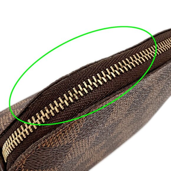 LOUIS VUITTON Brown Damier Pouch - Picture 11 of 12